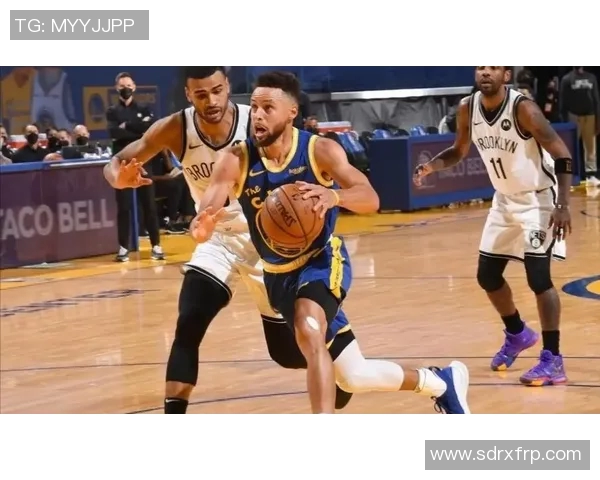 篮网与太阳激战正酣球迷热议比赛精彩瞬间与战术分析