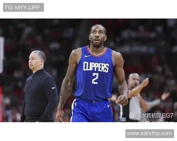 篮网与湖人激战正酣NBA赛季焦点对决引发球迷热议