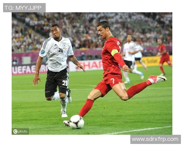 坎布尔与前进鹰激战正酣最终比赛结果揭晓引发热议