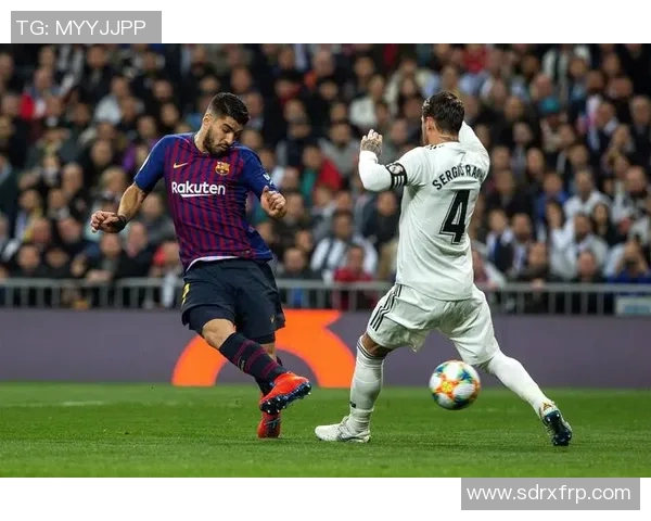 尤文图斯与巴萨激战成焦点双方进球精彩瞬间回顾与分析 尤文图斯与巴萨激战成焦点双方进球精彩瞬间回顾与分析