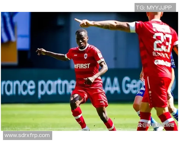 安德莱赫特与标准列日的激烈对决揭示比利时足球的魅力与竞争力 安德莱赫特与标准列日的激烈对决揭示比利时足球的魅力与竞争力