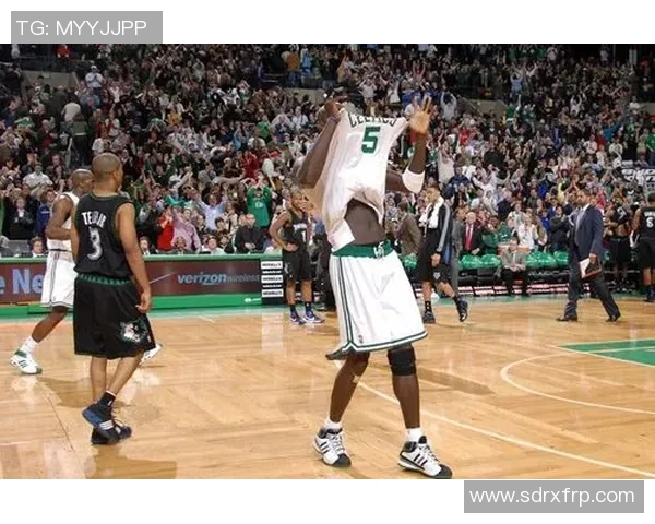 斯普雷维尔与科比的巅峰对决揭示篮球传奇的魅力与荣耀