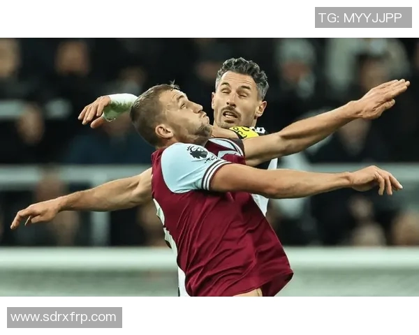 热刺在激烈对抗中以3比100的成绩展现出顽强拼搏精神与团队合作的力量