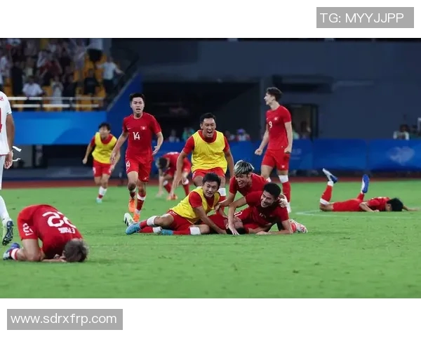 中国与日本足球比赛精彩瞬间免费直播全程回顾与分析