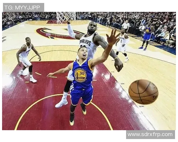 勇士与骑士激战12月6日NBA赛场再掀高潮球迷期待精彩对决 勇士与骑士激战12月6日NBA赛场再掀高潮球迷期待精彩对决