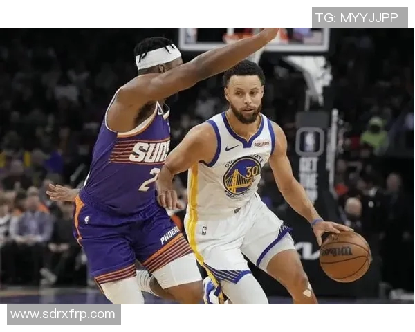 勇士与热火激战正酣CCTV5直播精彩瞬间不容错过 勇士与热火激战正酣CCTV5直播精彩瞬间不容错过