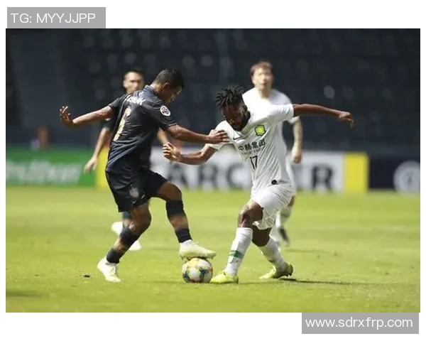 武里南联队迎战大阪樱花展开亚洲足球对决激情碰撞