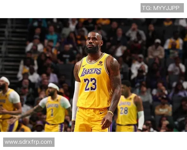 詹姆斯历史性里程碑达成成就斐然四万分一万板一万助成传奇