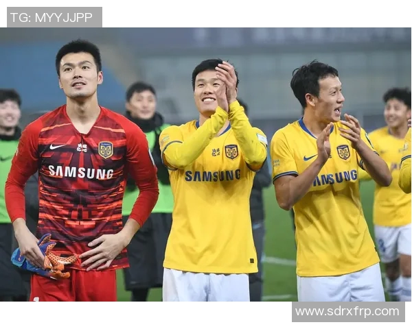 恒大与江苏苏宁激战正酣谁能在中超赛场上笑到最后