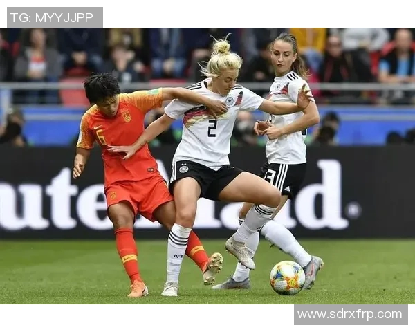 法国女足与荷兰女足激战正酣谁能在这场对决中笑到最后