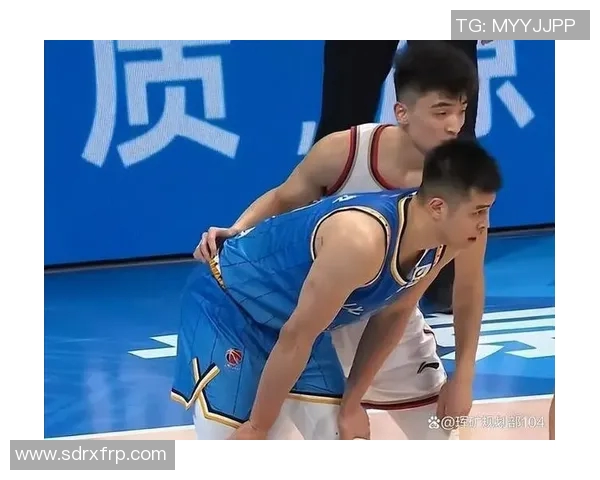 方硕的篮球之路：从青涩新星到CBA赛场的闪耀巨星